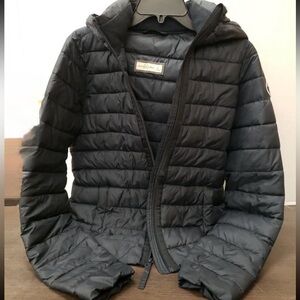 Abercrombie & Fitch Dark Navy Puffer Jacket.  Size S.  PTP 19”
